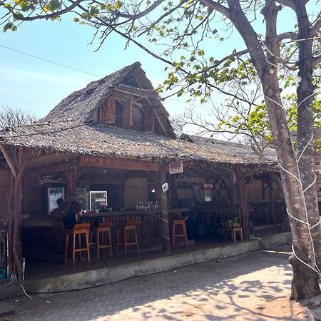 Q'Pelagos Sunset Bungalow Quần đảo Gili Ngoại thất bức ảnh