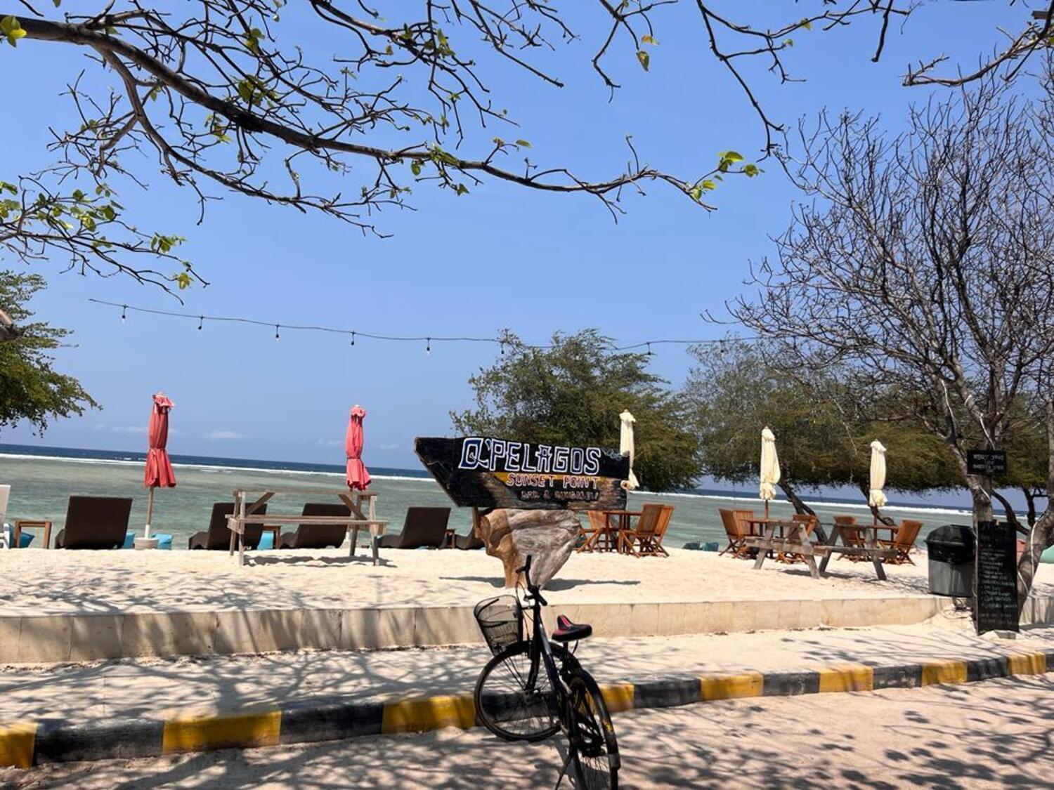 Q'Pelagos Sunset Bungalow Quần đảo Gili Ngoại thất bức ảnh